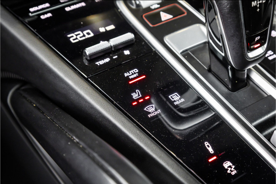 Porsche Cayenne 3.0 E-Hybrid - Sport Chrono + | Panorama | PDLS+ | Bose | Luchtvering