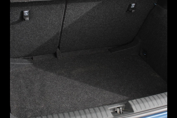 Škoda Kamiq 1.0 TSI 116pk Ambition Navigatie Smart link/Apple Carplay/Android auto Led Verlichting Airco  Stoelverwarming  PDC Achter