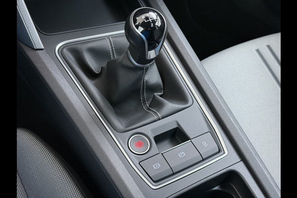 Seat Leon Sportstourer 1.5T 131pk Trekhaak Camera Adaptive-Cruise Navi Ecc Virtual Cockpit Apple Carplay/Android Auto Pdc Style Launch Edi Lmv Led DAB Keyless Isofix Front assist Regensensor Bluetooth Rijstrooksensor 1e Eigenaar Origineel Nederlandse Auto