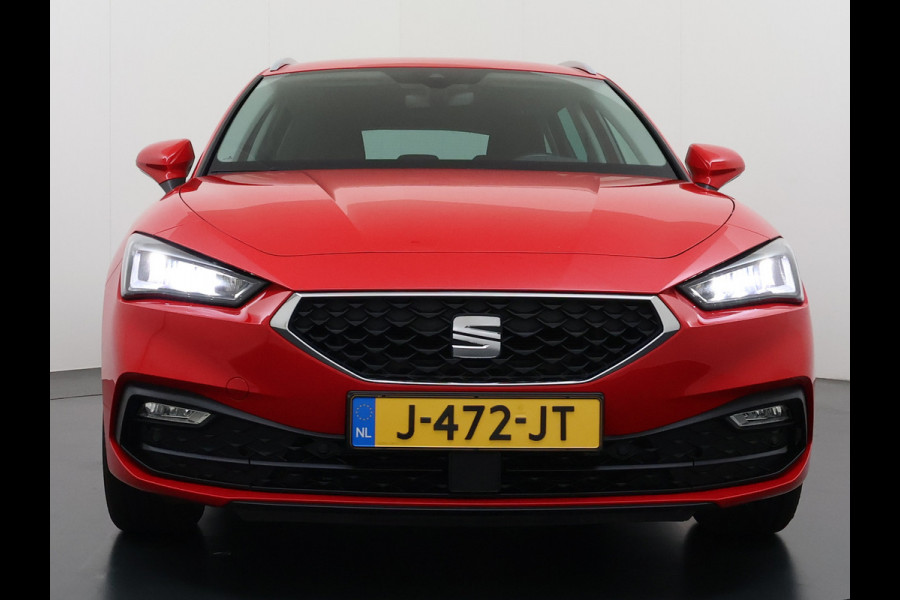Seat Leon Sportstourer 1.5T 131pk Trekhaak Camera Adaptive-Cruise Navi Ecc Virtual Cockpit Apple Carplay/Android Auto Pdc Style Launch Edi Lmv Led DAB Keyless Isofix Front assist Regensensor Bluetooth Rijstrooksensor 1e Eigenaar Origineel Nederlandse Auto