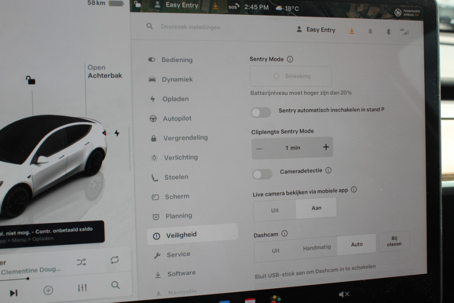 Tesla Model Y Long Range AWD 75 kWh / Autopilot / Panoramadak / Camera / 20'' / Keyless / Leder / Dodehoek / Navigatie / Stoelverwarming