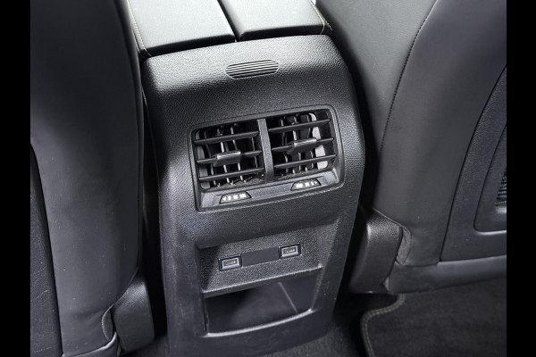 Peugeot 308 SW 1.6 Plug-in Hybrid 225 GT BOMVOL | MASSAGE STOELEN + STOELVERWARMING | MEM. SEATS | ADAP. CRUISE | APPLECARPLAY | ELEKT. STOELEN | ACHTERUITRIJCAMERA | RIJKLAAR | 12 MND BOVAG GARANTIE |
