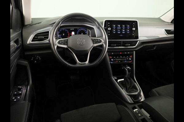 Volkswagen T-Roc 1.5 TSI R-Line Business | Achteruitrijcamera | Ergo Stoelen | Stoelverwarming | Elektrische achterklep |