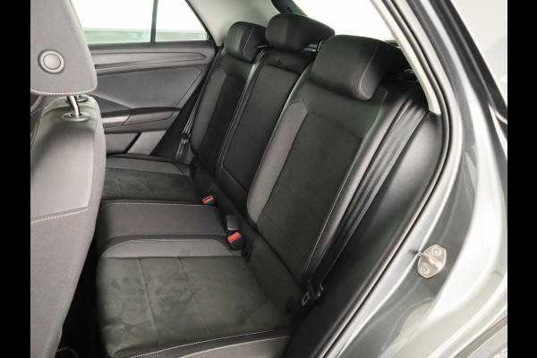 Volkswagen T-Roc 1.5 TSI R-Line Business | Achteruitrijcamera | Ergo Stoelen | Stoelverwarming | Elektrische achterklep |