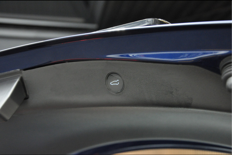Tesla Model 3 Autopilot ACC Stuurverwarm. Afneemb. trekhaak PDC Leer Navi Panoramadak 360° Elektr. achterklep Stoelverwarming voor & achter Climate voor & achter LM velgen BTW auto!