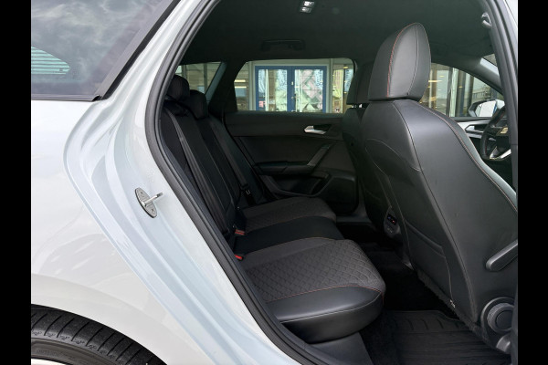 Seat Leon Sportstourer 1.4 TSI eHybrid PHEV FR 204pk | 88,4% SOH | Trekhaak | Stoel & Stuurverwarming | Adaptive Cruise | Side Assist |