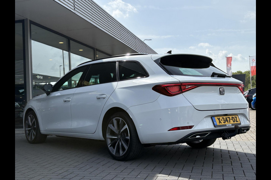Seat Leon Sportstourer 1.4 TSI eHybrid PHEV FR 204pk | 88,4% SOH | Trekhaak | Stoel & Stuurverwarming | Adaptive Cruise | Side Assist |