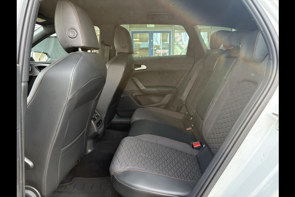 Seat Leon Sportstourer 1.4 TSI eHybrid PHEV FR 204pk | 88,4% SOH | Trekhaak | Stoel & Stuurverwarming | Adaptive Cruise | Side Assist |