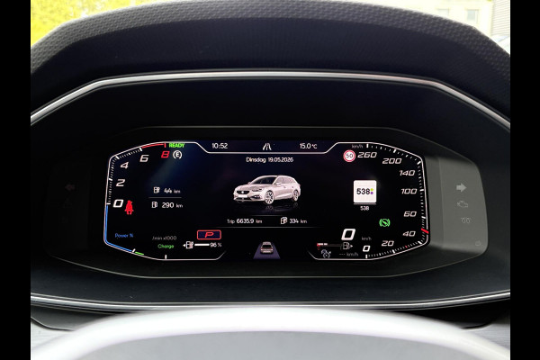 Seat Leon Sportstourer 1.4 TSI eHybrid PHEV FR 204pk | 88,4% SOH | Trekhaak | Stoel & Stuurverwarming | Adaptive Cruise | Side Assist |