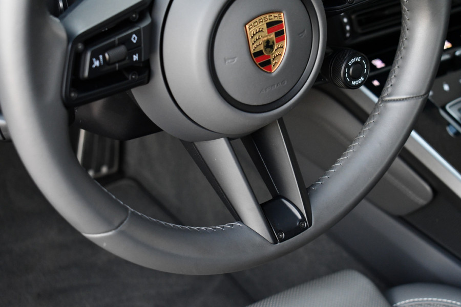 Porsche 911 Cabrio 3.0 Carrera 4S Chrono+Design ACC 360 4WS Sp-Uitlaat Bose PPF