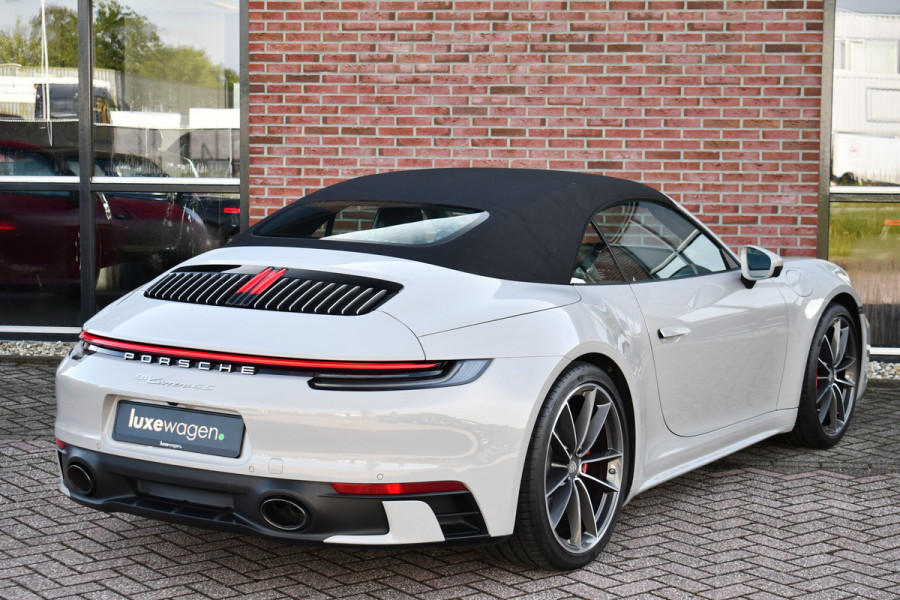 Porsche 911 Cabrio 3.0 Carrera 4S Chrono+Design ACC 360 4WS Sp-Uitlaat Bose PPF