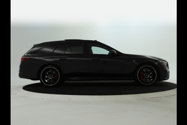 Mercedes-Benz E-Klasse Estate Mercedes-AMG 53 4MATIC+ Hybride | AMG DYNAMIC PLUS Pakket | 21 Inch AMG Velgen | Panorama dak | AMG Driver's Package | Trekhaak | Burmester® | Inclusief 24 maanden MB Certified garantie voor Europa.