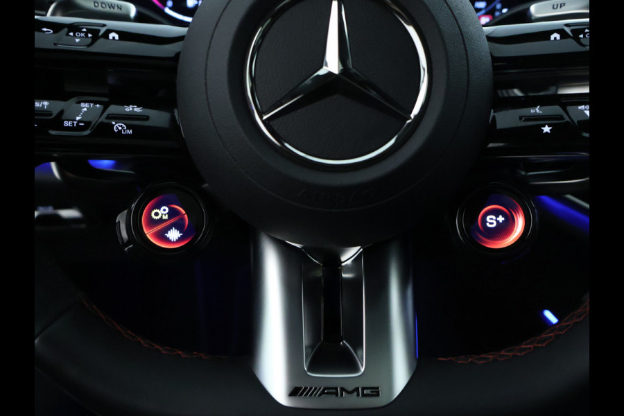 Mercedes-Benz E-Klasse Estate Mercedes-AMG 53 4MATIC+ Hybride | AMG DYNAMIC PLUS Pakket | 21 Inch AMG Velgen | Panorama dak | AMG Driver's Package | Trekhaak | Burmester® | Inclusief 24 maanden MB Certified garantie voor Europa.
