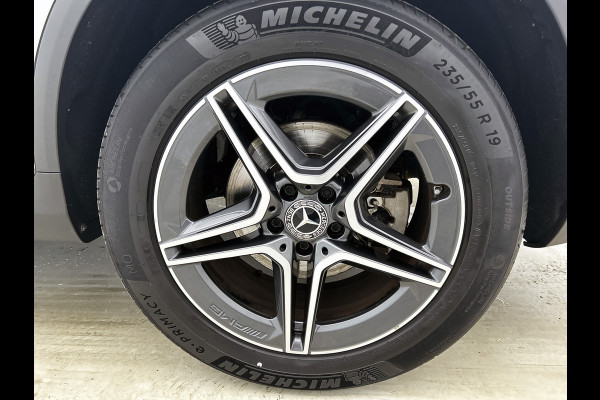 Mercedes-Benz GLC 300 e 4MATIC Business Solution AMG Inclusief 24 maanden Mercedes-Benz Certified garantie voor Europa.