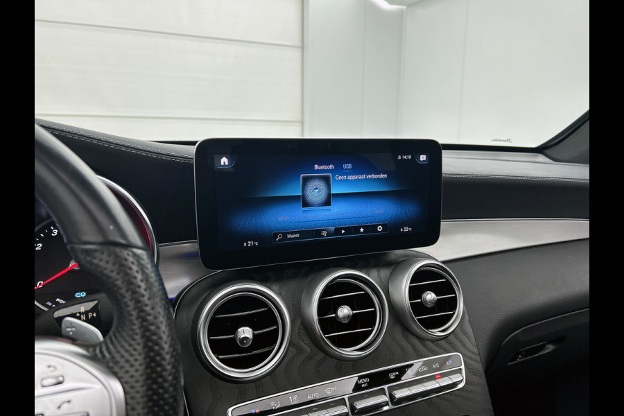 Mercedes-Benz GLC 300 e 4MATIC Business Solution AMG Inclusief 24 maanden Mercedes-Benz Certified garantie voor Europa.