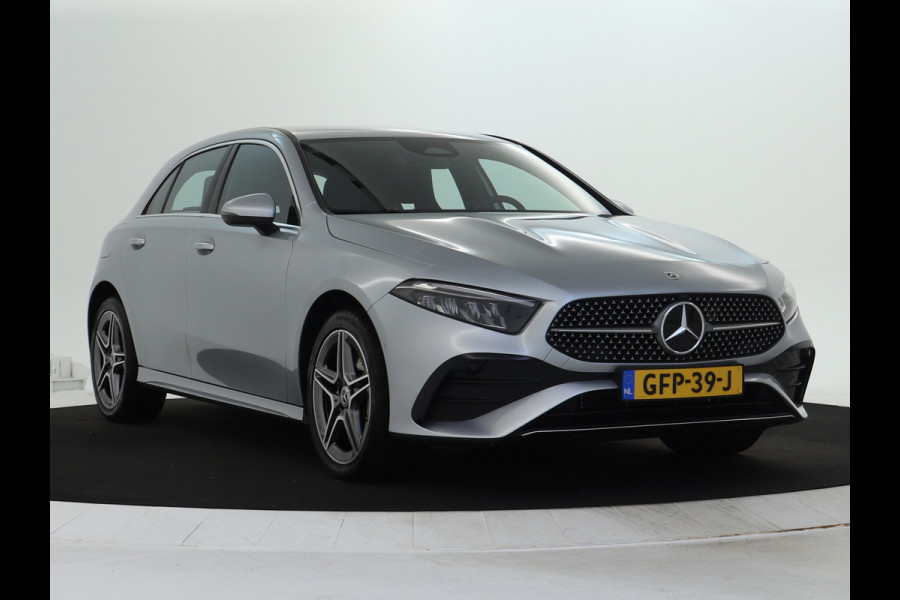 Mercedes-Benz A-Klasse 250 e Plug-In Hybride AMG Sportpakket | Sfeerverlichting | Keyless Go | Parkeerpakket met Camera | CarPlay | Inclusief 24 maanden Mercedes-Benz Certified garantie voor Europa.