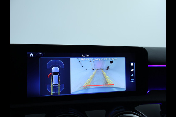 Mercedes-Benz A-Klasse 250 e Plug-In Hybride AMG Sportpakket | Sfeerverlichting | Keyless Go | Parkeerpakket met Camera | CarPlay | Inclusief 24 maanden Mercedes-Benz Certified garantie voor Europa.