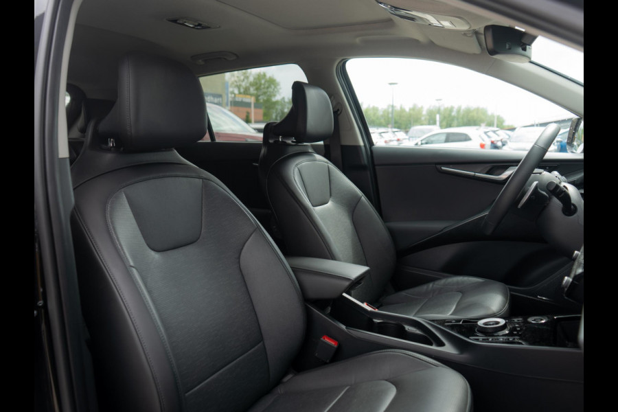 Kia Niro 1.6 GDi Hybrid ExecutiveLine | HUD | Harmen en kardon | Stoel en stuurverwarming | Schuifkanteldak |