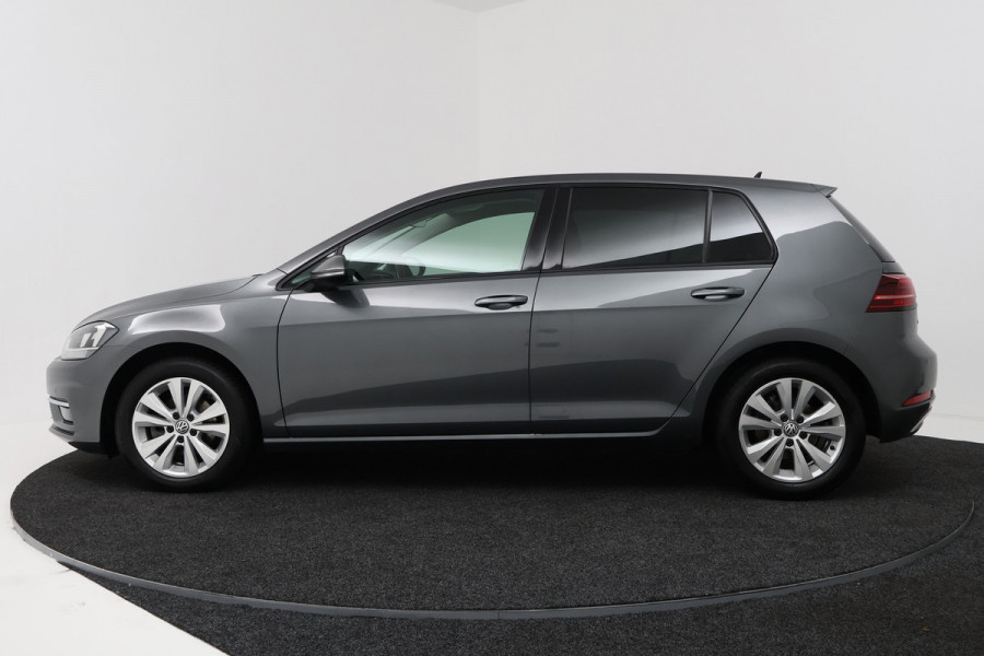 Volkswagen Golf 1.0 TSI Comfortline Business (NAVIGATIE, STOELVERWARMING, PARKEERSENSOREN, CLIMA, GOED ONDERHOUDEN)