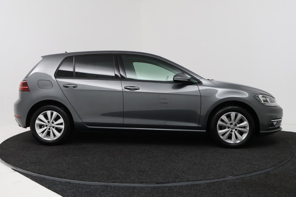 Volkswagen Golf 1.0 TSI Comfortline Business (NAVIGATIE, STOELVERWARMING, PARKEERSENSOREN, CLIMA, GOED ONDERHOUDEN)