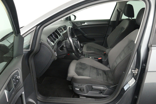 Volkswagen Golf 1.0 TSI Comfortline Business (NAVIGATIE, STOELVERWARMING, PARKEERSENSOREN, CLIMA, GOED ONDERHOUDEN)