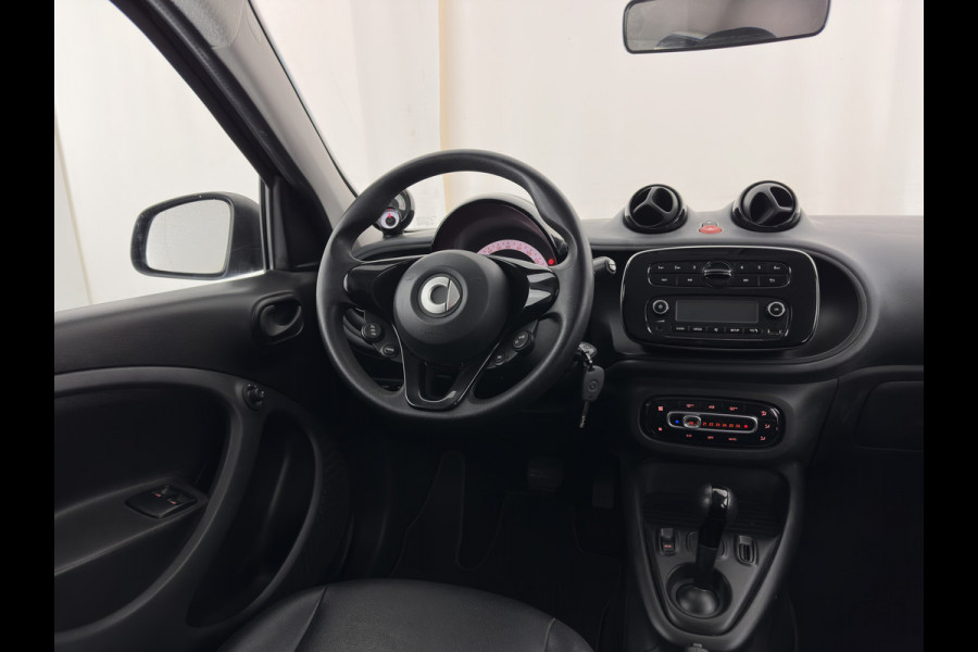 Smart Forfour EQ Essential 18 kWh [ 3-Fase-22kW ] {SOH-93%} (INCL-BTW) *LEATHER | HEATED-COMFORTSEATS | PRIVACY-GLASS | AIRCO | CRUISE | 15''ALU*