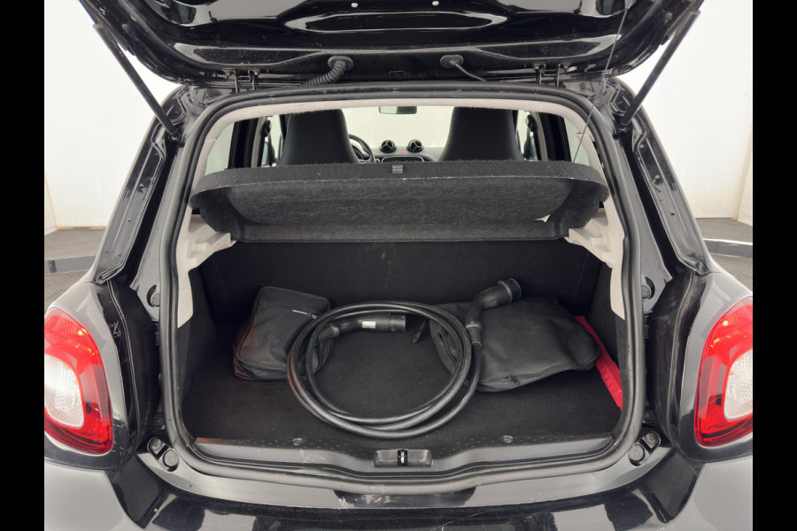 Smart Forfour EQ Essential 18 kWh [ 3-Fase-22kW ] {SOH-93%} (INCL-BTW) *LEATHER | HEATED-COMFORTSEATS | PRIVACY-GLASS | AIRCO | CRUISE | 15''ALU*