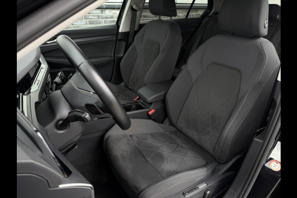 Volkswagen Golf 1.4 eHybrid Style | Carplay | Camera | Memory | Navi | Sfeerverlichting | LED
