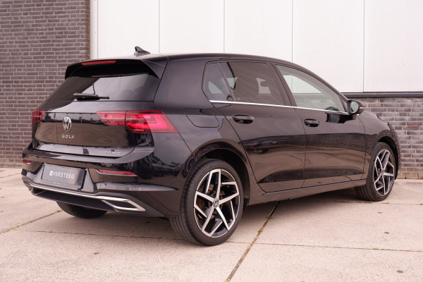 Volkswagen Golf 1.4 eHybrid Style | Carplay | Camera | Memory | Navi | Sfeerverlichting | LED