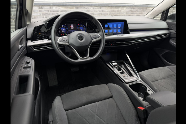 Volkswagen Golf 1.4 eHybrid Style | Carplay | Camera | Memory | Navi | Sfeerverlichting | LED