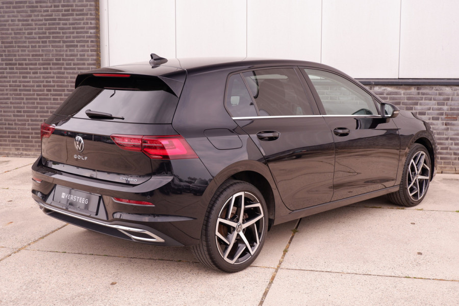 Volkswagen Golf 1.4 eHybrid Style | Carplay | Camera | Memory | Navi | Sfeerverlichting | LED