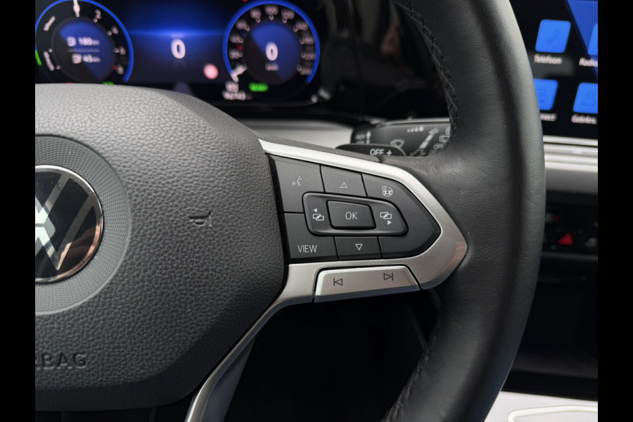 Volkswagen Golf 1.4 eHybrid Style | Carplay | Camera | Memory | Navi | Sfeerverlichting | LED
