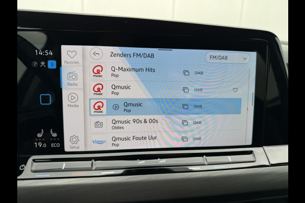 Volkswagen Golf 1.4 eHybrid Style | Carplay | Camera | Memory | Navi | Sfeerverlichting | LED