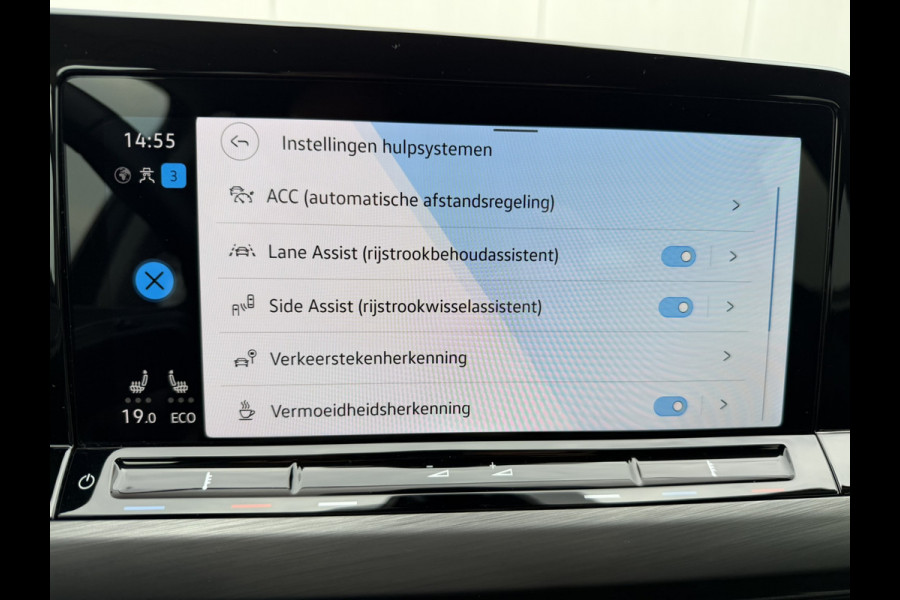 Volkswagen Golf 1.4 eHybrid Style | Carplay | Camera | Memory | Navi | Sfeerverlichting | LED