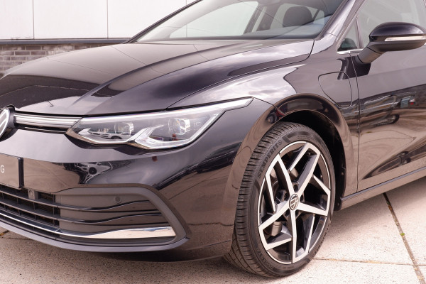 Volkswagen Golf 1.4 eHybrid Style | Carplay | Camera | Memory | Navi | Sfeerverlichting | LED