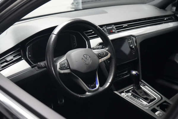 Volkswagen Passat Variant 1.4 TSI PHEV GTE | PANO | ACC | STOELVERWARMING