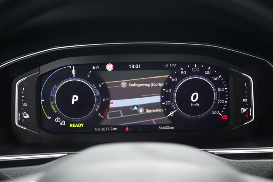 Volkswagen Passat Variant 1.4 TSI PHEV GTE | PANO | ACC | STOELVERWARMING