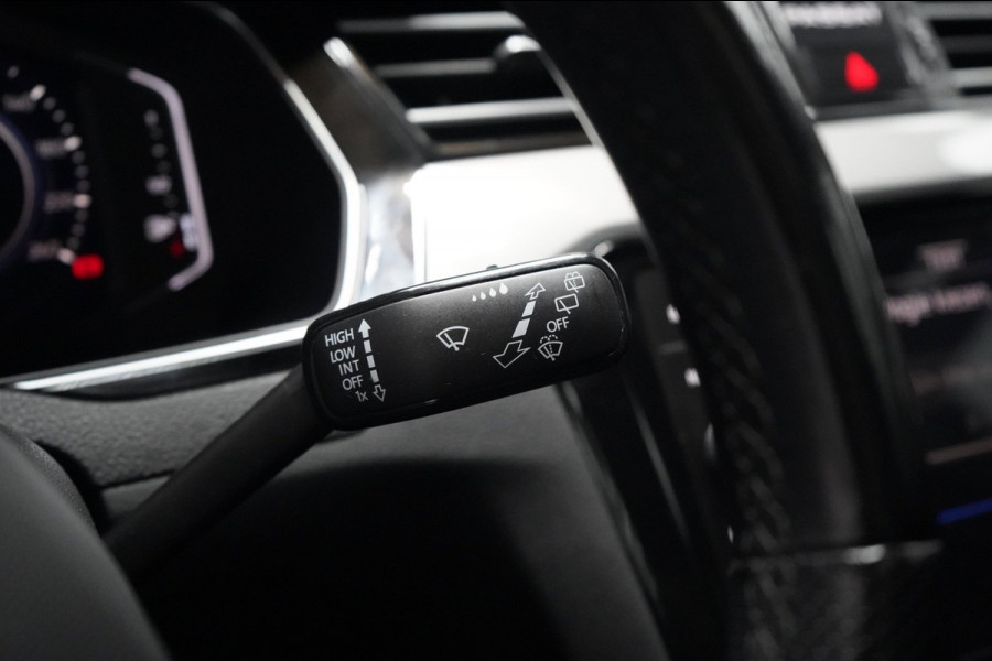 Volkswagen Passat Variant 1.4 TSI PHEV GTE | PANO | ACC | STOELVERWARMING