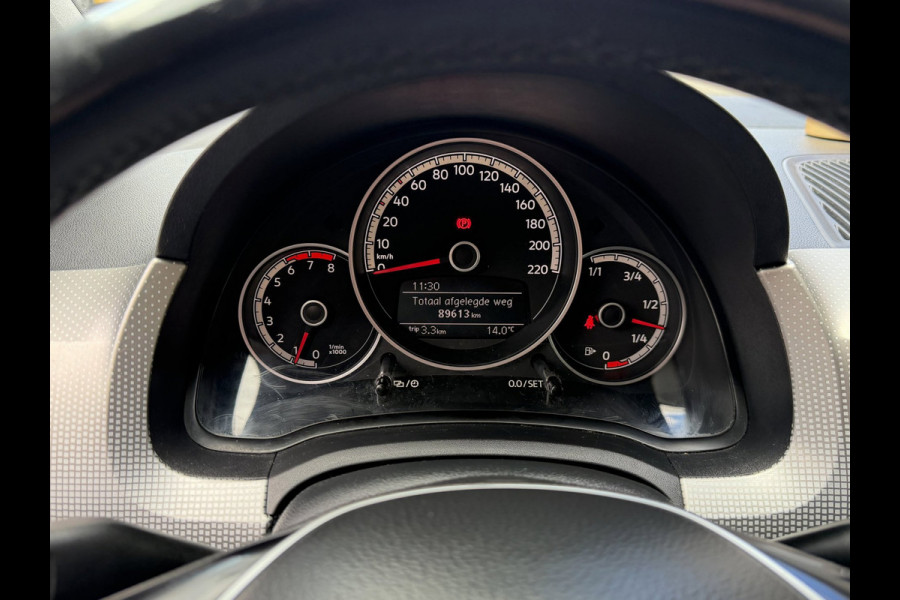 Volkswagen up! 1.0 BMT high up! 5Drs - 89.000 KM I Airco I Sport velgen I LED I PDC I Comfort pakket I Achteruitrij Camera
