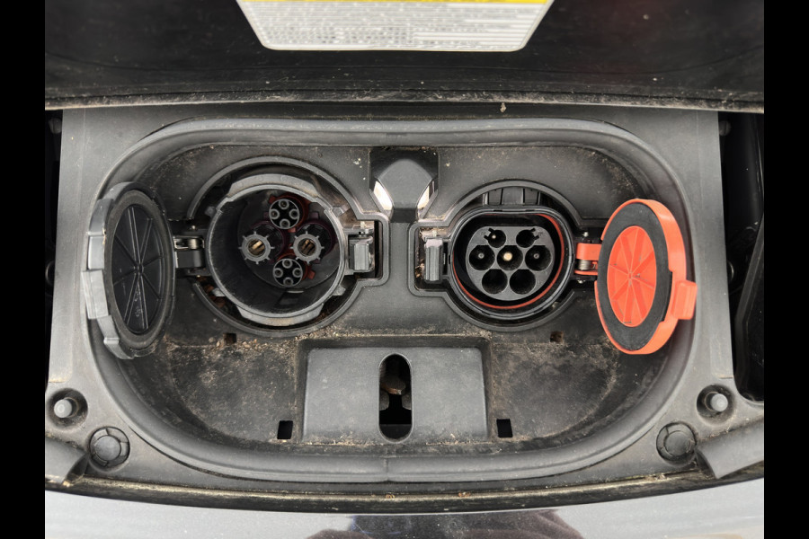 Nissan Leaf N-Connecta 40 kWh (INCL-BTW) Aut. *HEATPUMP | NAVI-FULLMAP | TOPVIEW | KEYLESS | BLINDSPOT |  DIGI-COCKPIT | HEATED-COMFORTSEATS | DAB | PRIVACYGLASS | ECC | ADAPTIVE-CRUISE | PDC | CARPLAY | 16"ALU*