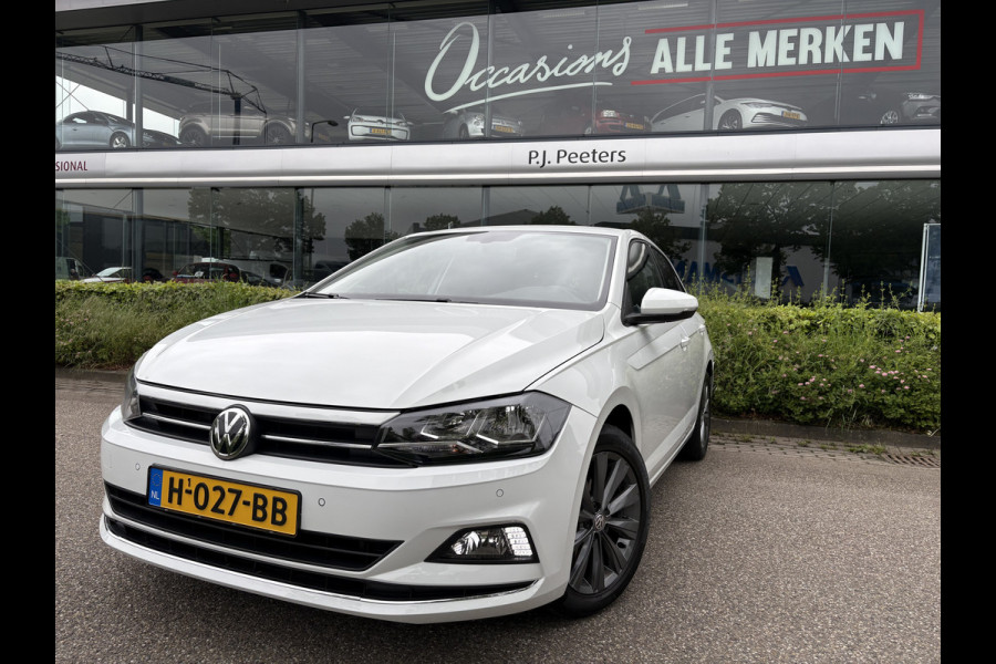 Volkswagen Polo 1.0 TSI Highline Airco - Apple carplay - Navigatie - Parkeersensoren - Parkeer assistent - Cruise control - Licht metalen velgen 16 inch - Lederen versnellingspook - Bluetooth - Led verlichting - Radio - Start/stop systeem - Stuur leder - Stuur multifunctioneel - Elektrische ramen