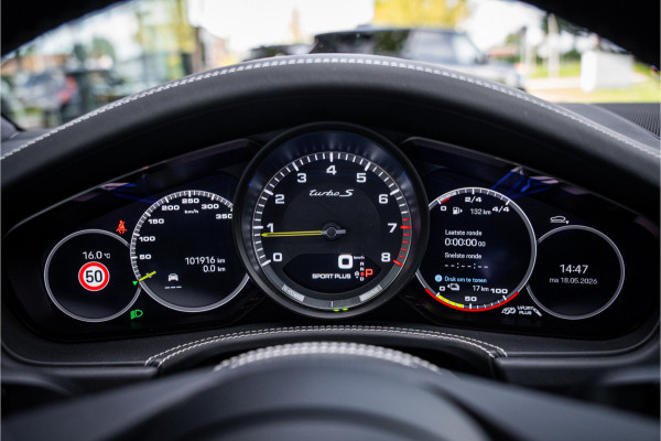 Porsche Panamera 4.0 Turbo S E-Hybrid (700pk) ** PCCB ** Burmester ** NL auto Sport Design ** Soft-close ** NP 245K