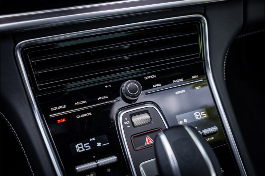 Porsche Panamera 4.0 Turbo S E-Hybrid (700pk) ** PCCB ** Burmester ** NL auto Sport Design ** Soft-close ** NP 245K