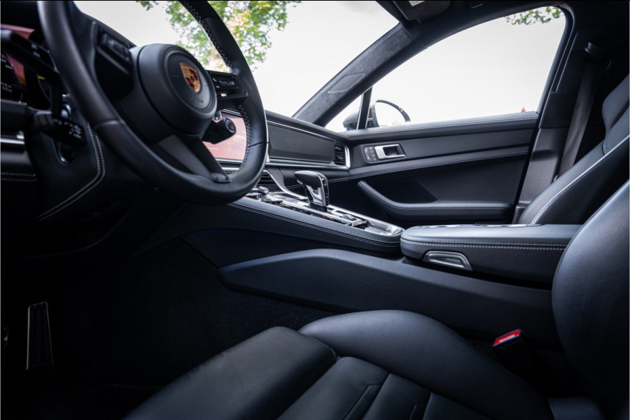 Porsche Panamera 4.0 Turbo S E-Hybrid (700pk) ** PCCB ** Burmester ** NL auto Sport Design ** Soft-close ** NP 245K