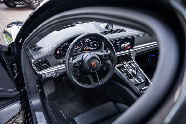 Porsche Panamera 4.0 Turbo S E-Hybrid (700pk) ** PCCB ** Burmester ** NL auto Sport Design ** Soft-close ** NP 245K