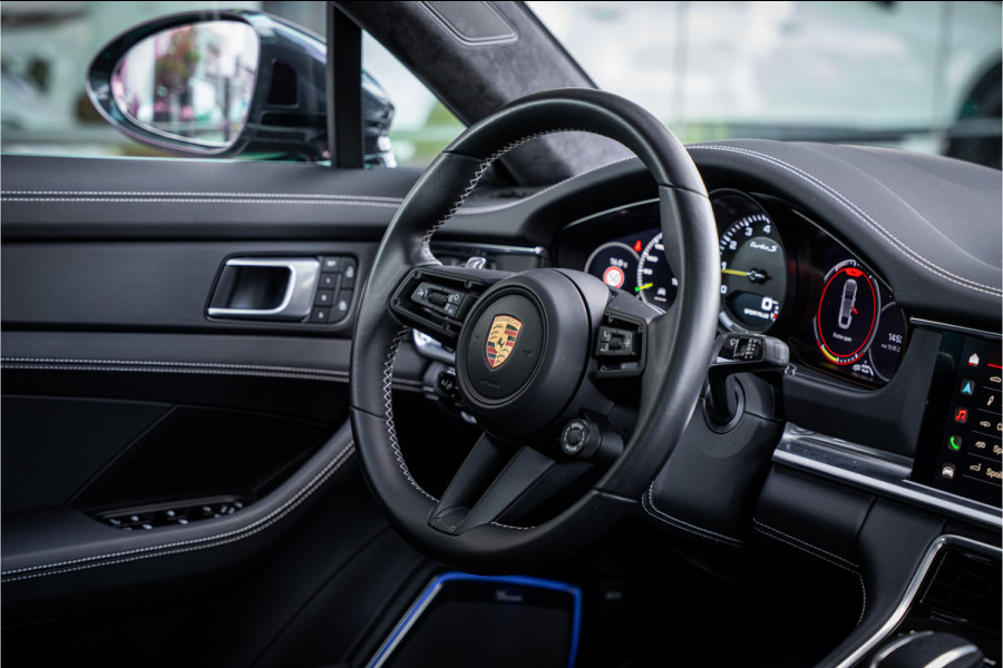 Porsche Panamera 4.0 Turbo S E-Hybrid (700pk) ** PCCB ** Burmester ** NL auto Sport Design ** Soft-close ** NP 245K