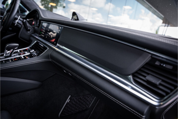 Porsche Panamera 4.0 Turbo S E-Hybrid (700pk) ** PCCB ** Burmester ** NL auto Sport Design ** Soft-close ** NP 245K