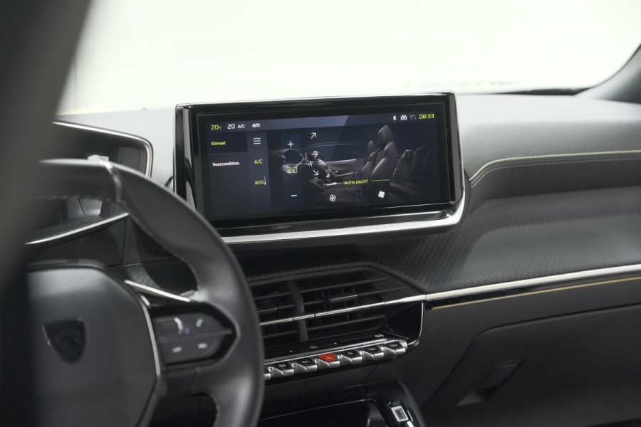 Peugeot e-2008 EV GT 50 kWh | 11 KW Laadfunctie | 360 Camera | Dodehoekdetectie | Apple Carplay | SOH=100%