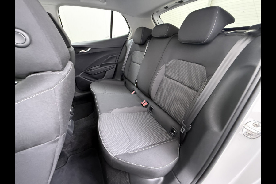 Škoda Fabia 1.0I 96PK Navi Camera Pdc Apple Carplay Android Keyless Stoelverwarming Cruise Control ECC Lmv Isofix Privacyglas Led Smartlink Bluetooth Licht-/Regensensor Mooie en complete Skoda Fabia