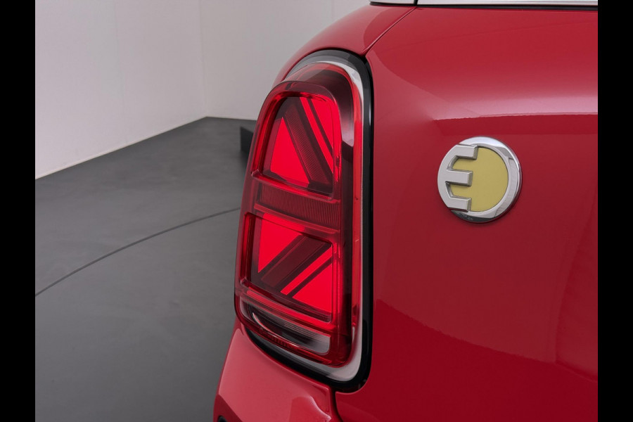 MINI Countryman 1.5 Cooper S E ALL4 Classic | SPORTSTOELEN | AFN. TREKHAAK | 4X4 | STOELVERWARMING|